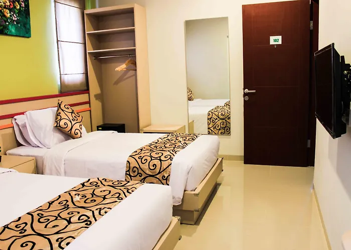 Kemuning Hotel 2*