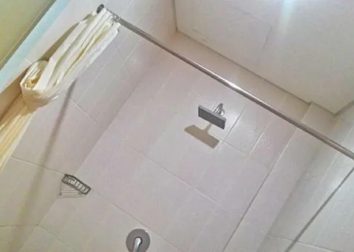 Kemuning Hotel 2*
